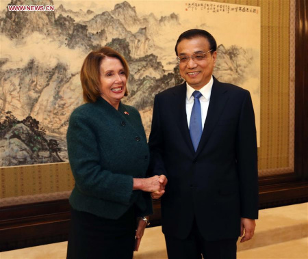 Chinese Premier Li Keqiang (R) meets with the U.S. House of Representatives Minority Leader Nancy Pelosi, who has led a U.S. congressional delegation to China, in Beijing, capital of China, Nov. 13, 2015. (Photo: Xinhua/Liu Weibing)