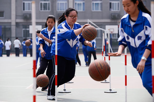 Students are eating better food, but generally do not take enough exercise, a survey has found. WEI XIAOHAO/CHINA DAILY