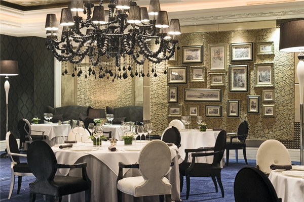 An interior look of Hritage French restaurant at Sofitel Wanda Beijing. (Photo provided to chinadaily.com.cn)