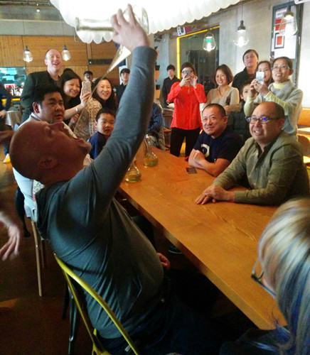 The Porron Cup Contest at Migas. (Photo provided to China Daily)
