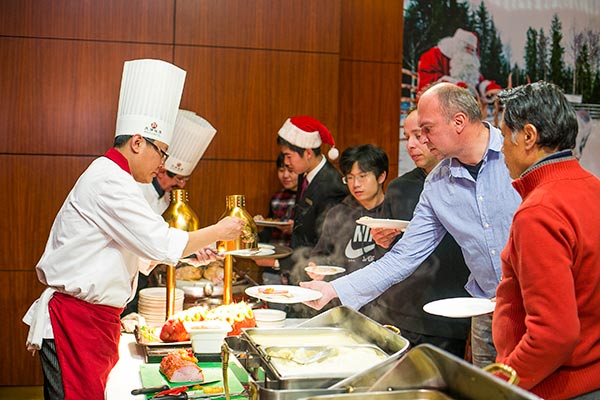 Uncle Paul's Family-feeling Christmas, a food festival for Christmas, is being held in Beijing through Dec 25. (Photo provided to China Daily)