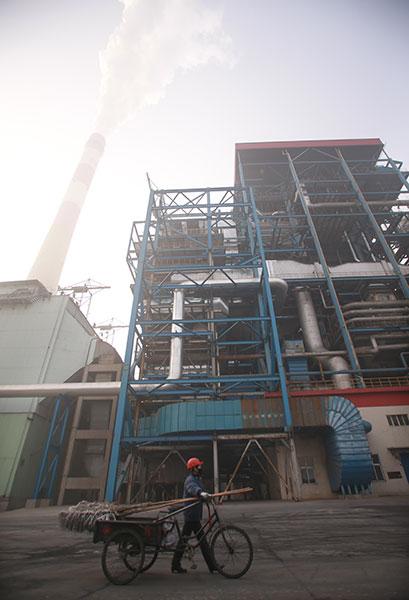 The Datang Baoding Co-Generation Power Plant in Baoding is adopting advanced technology to reduce the emission of air pollutants. (Photo: China Daily/Zou Hong)