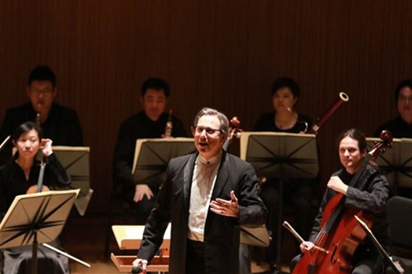 Conductor David Stern 