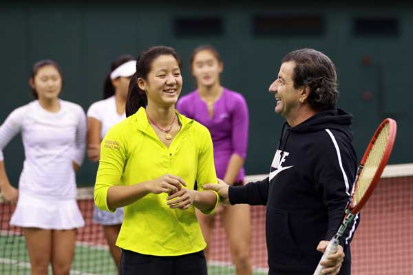 Sergio Sabadello, who coached 14-time major winner Rafael Nadal, teaches China's most promising talents in Beijing in January. (Photo: China Daily/Zou Hong)