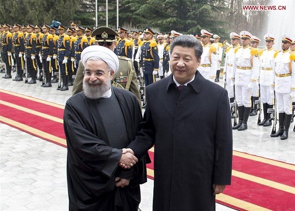 Chinese President Xi Jinping (R front) attends a grand welcome ceremony before talks with Iranian President Hassan Rouhani (L front) in Tehran, Iran, Jan. 23, 2016. (Xinhua/Wang Ye) 