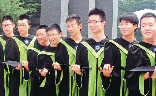 Persian majors at their graduation ceremony at Beijing Foreign Studies University in June 2013. (Provided to China Daily)
