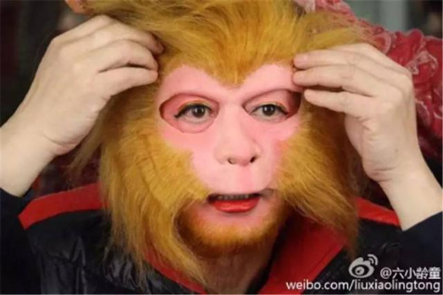 Zhang Jinlai, the most acclaimed actor of Monkey King in China, posted a photo of himself rehearsing for CCTV's opera show on Jan. 26, 2016. (Web photo)