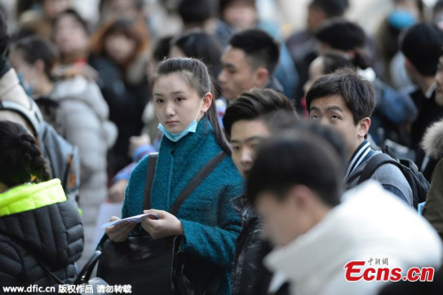 Students prepare to sit entrance exams at the Beijing Film Academy in Beijing, Feb. 15, 2016. The prestigious acting school, regarded by many as the road to fame, plans to offer 10 bachelors degree programs and enroll 437 students this year, a decrease of 52 students than last year, but the number of applicants has increased dramatically. (Photo/IC)
