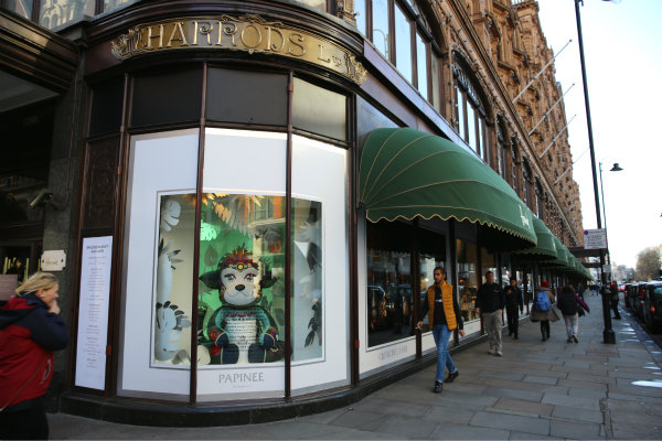 The Harrods Happy Monkey is displayed in the window of Harrods Department Store in London, UK, Feb 2, 2016. (Photo: chinadaily.com.cn/Liu Jing)