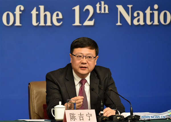 Chinese Minister of Environmental Protection Chen Jining answers questions at a press conference on how to promote environmental protection on the sidelines of the fourth session of China's 12th National People's Congress in Beijing, capital of China, March 11, 2016. (Xinhua/Zhao Yingquan) 