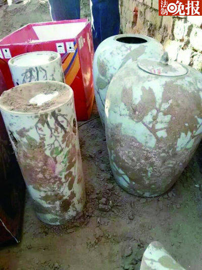 Porcelain excavated from a construction site in the Tongzhou District of Beijing (Photo/Legal Evening News)