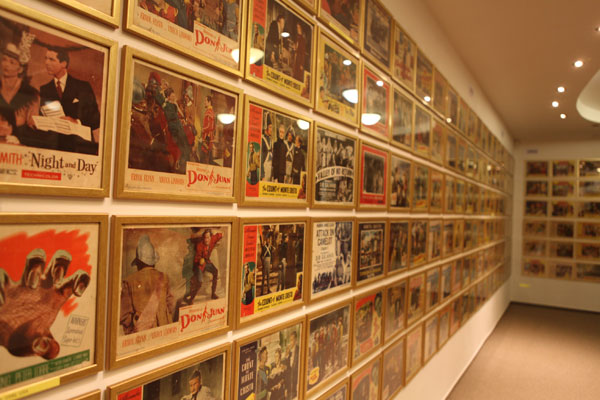 The gallery includes film posters from the Golden Age of Hollywood. (Photo by Fu Jing/chinadaily.com.cn)