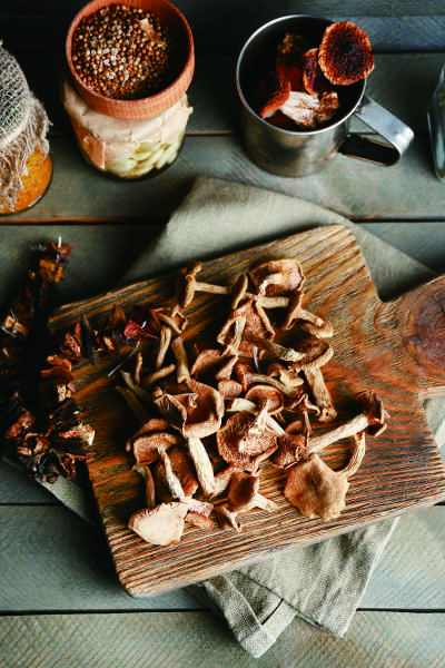 stir-fried pigeon breast with wild mushrooms (Photo courtesy of Conrad Beijing)