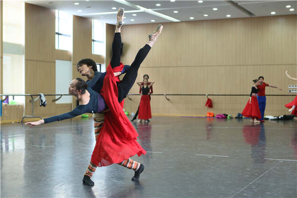 Dancers of the Shanghai Ballet rehearse for the upcoming performances of Hamlet. Chen Lunxun/China Daily