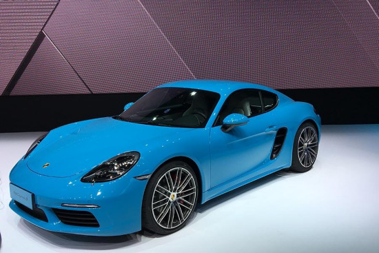 Porsche 718 Cayman is pictured during its world premiere at Auto China 2016 in Beijing, April 25, 2016. (Photo/chinadaily.com.cn)