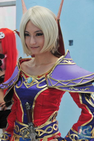 A young Chinese woman poses as a character in the online game World of Warcraft at a cosplay competition in Guiyang, Guizhou province on Aug. 7, 2010. (Photo: Xinhua/Ou Dongqu)