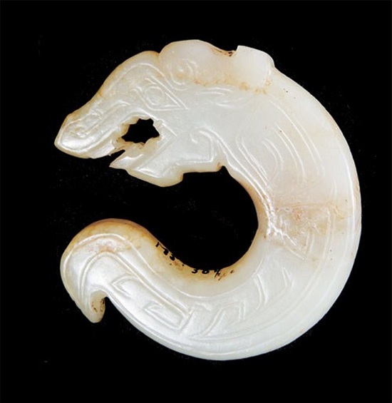 The dragon jade carving