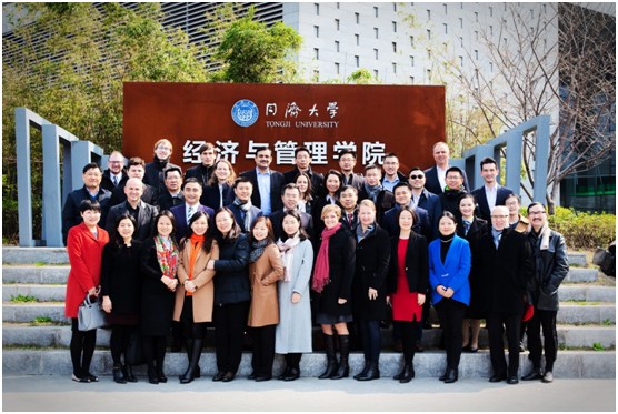 Faculty and participants pose for a photo at the opening ceremony of the Mannheim-Tongji Emba program, which started on March 8. (Photo provided to chinadaily.com.cn)