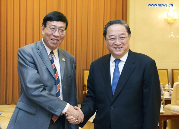  Yu Zhengsheng (R), chairman of the National Committee of the Chinese People's Political Consultative Conference (CPPCC), meets with Pornpetch Wichitcholchai, president of the National Legislative Assembly of Thailand, in Beijing, capital of China, May 26, 2016. (Photo: Xinhua/Yao Dawei)