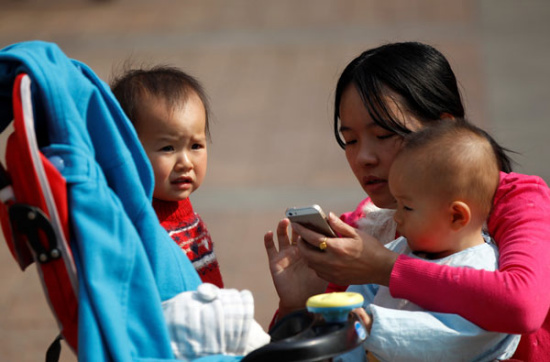 The two-child policy did not lead to the baby boom in many provinces in China. (Photo by Zou Zhongpin/for China Daily)