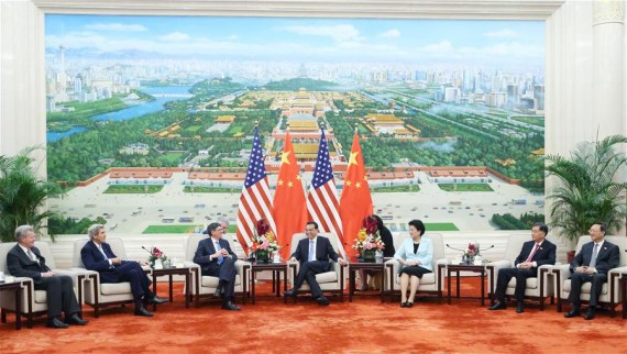 Chinese Premier Li Keqiang (C) meets with U.S. Secretary of State John Kerry (2nd L) and Treasury Secretary Jacob Lew (3rd L), who are here to attend the eighth round of China-U.S. Strategic and Economic Dialogues and the seventh round of China-U.S. High-Level Consultation on People-to-People Exchange, in Beijing, June 7, 2016. (Photo: Xinhua/Yao Dawei)