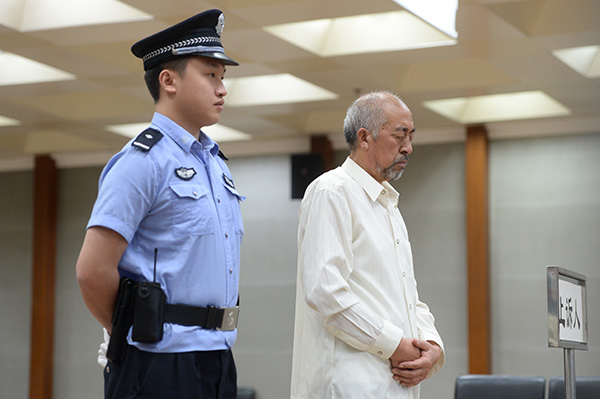 The one-year sentence of a man surnamed Li, who was convicted of molesting a 5-year-old girl, was upheld by Beijing No 2 Intermediate People's Court on Tuesday. (Photo: China Daily/Cao Boyuan)