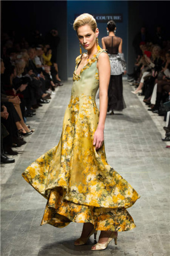 Models present designs of Curiel, an Italian fashion house with more than 100 years of history. Models present designs of Curiel, an Italian fashion house with more than 100 years of history.