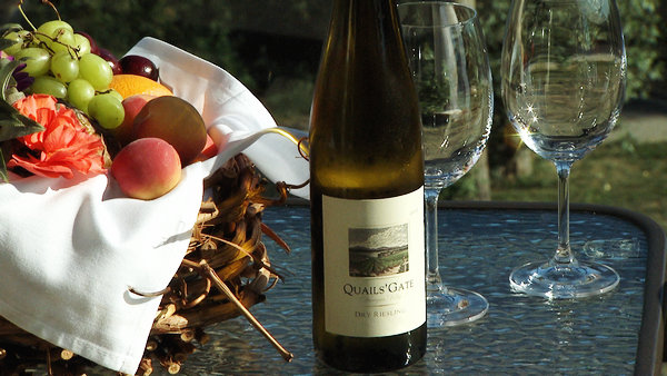 A big range of Canadian wines are in the Chinese market, including the Quails' Gate riesling from the Okanagan valley in the province of British Columbia. (Photo provided to China Daily)