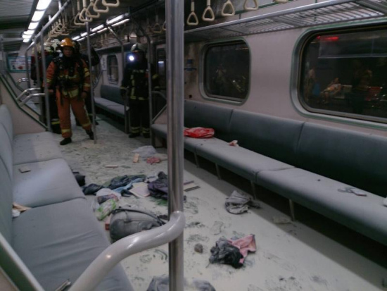 Over 20 passengers were injured after an explosion hit a train in Taipei on Thursday night, said the island's railway authority.The blast happened at about 10 p.m. as the train reached Songshan station. Fire fighters put out the following fire within several minutes. The cause of the blast is not immediately known. (Photo/Xinhua)