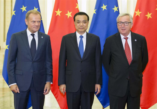 Chinese Premier Li Keqiang (C) meets with European Council President Donald Tusk (L) and European Commission President Jean-Claude Juncker (R) in Beijing, capital of China, July 12, 2016. (Xinhua/Xie Huanchi)
