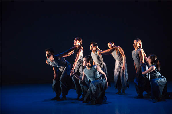 Long River, a contemporary dance piece by Taiwan's WC Dance, will be staged on July 25 at Beijing Tianqiao Performing Arts Center during the Beijing Dance Festival. Photos provided to China Daily