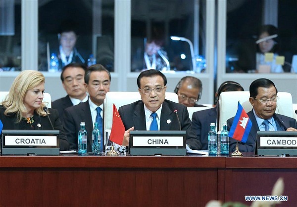 Chinese PremierLi Keqiang(C, front) delivers a speech during the 11th Asia-Europe Meeting (ASEM) Summit in Ulan Bator, Mongolia, July 15, 2016.(Photo:Xinhua/Ma Zhancheng)