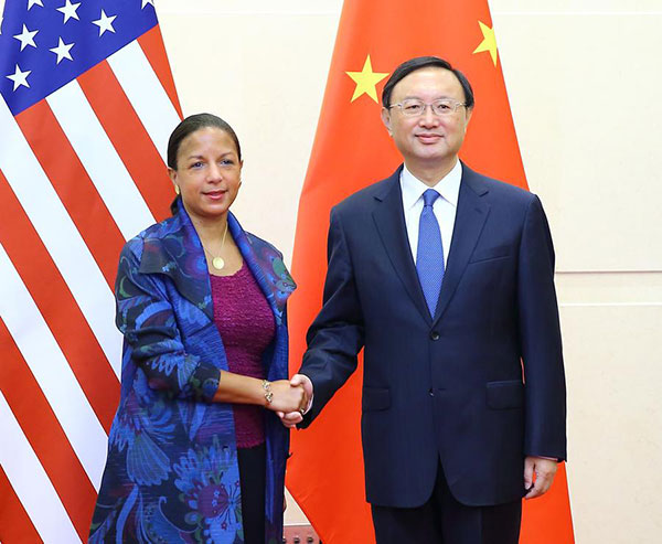 Chinese State Councilor Yang Jiechi (R) shakes hands with US National Security Advisor Susan Rice in Beijing, July 25, 2016. (Photo/Xinhua)