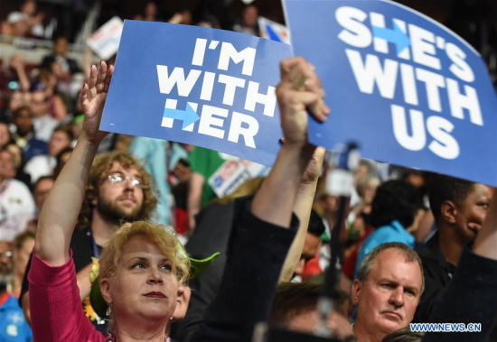 Supporters of Hillary Clinton cheer at the U.S. Democratic National Convention at Wells Fargo Center, Philadelphia, the United States on July 26, 2016. (Xinhua/Bao Dandan) 