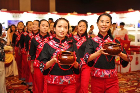 The scene of observing the Qiqiao Festival. (File Photo) 
