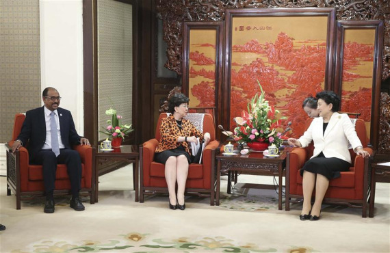 Chinese Vice Premier Liu Yandong (R) meets with Director-General of the World Health Organization Margaret Chan (2nd L) and UN under-secretary-general and Executive Director of UNAIDS Michel Sidibe (1st L) in Beijing, capital of China, July 28, 2016. (Photo: Xinhua/Yao Dawei)