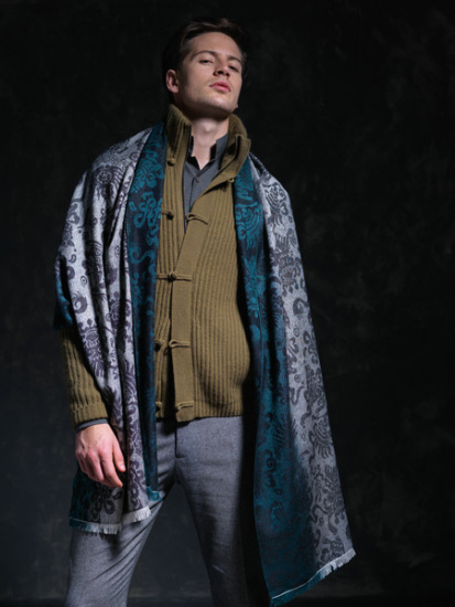 Models present the 2016 autumn/winter collection of Shanghai Tang, a Hong Kong-based label that targets global customers. (Photo provided to China Daily)