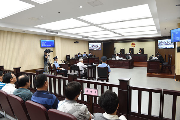 Activist Hu Shigen is sentenced to seven years and six months in prison for subverting state power at Tianjin No 2 Intermediate People's Court, Aug 3, 2016. (Photo/chinadaily.com.cn)