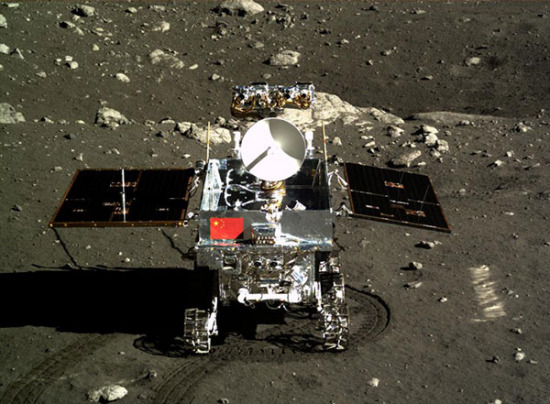 Image of lunar rover Yutu taken by Chang'e-3, China's first lunar lander, in December 2013. (Photo/Xinhua)