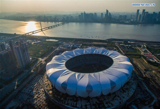 This aerial photo taken on Sept 16, 2015 shows the Hangzhou Olympic Sports Center in Hangzhou, capital of East China's Zhejiang province. (Photo/Xinhua)