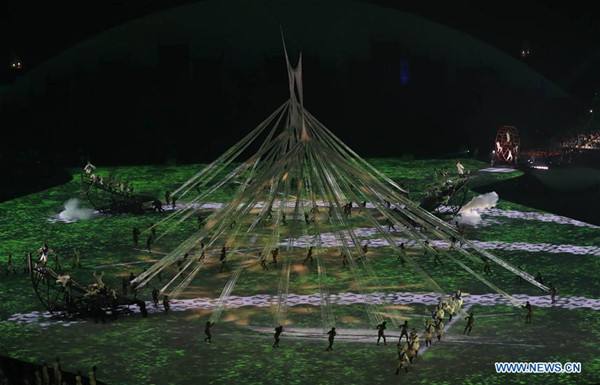Dancers perform during the opening ceremony of the 2016 Olymics at Maracana Stadium in Rio de Janeiro, Brazil, Aug. 5, 2016. (Xinhua/Meng Yongmin)