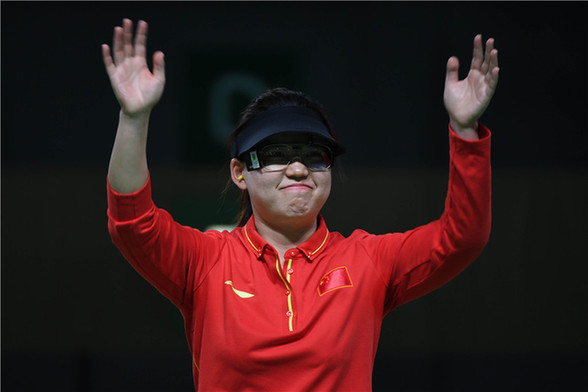 The 25-year-old Zhang Mengxue won China's first gold at the Rio Olympics by claiming the women's 10m air pistol title here on Aug. 7, 2016. (Photo/Xinhua)