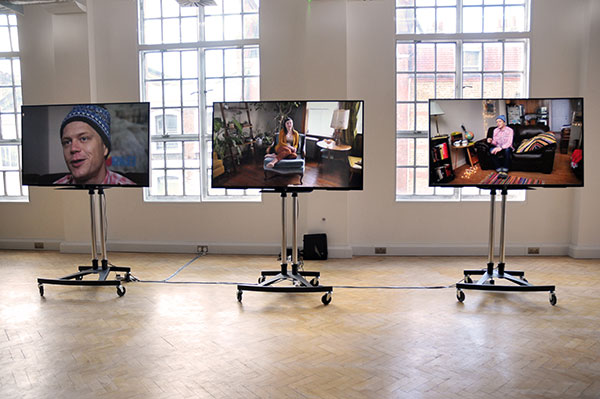 A still image from artist Xiaowen Zhu's installation Distance Between on display at China Exchange in London's Chinatown.(Photo provided to chinadaily.com.cn)