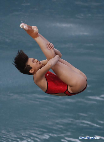 China's Shi Tingmao competes during the women's 3m springboard final of Diving at the 2016 Rio Olympic Games in Rio de Janeiro, Brazil, on Aug. 14, 2016. Shi Tingmao won the gold medal. (Xinhua/Fei Maohua)