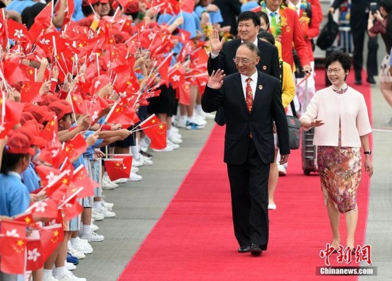 Led by Liu Peng, Minister of the General Administration of Sport of China (front, left), a 64-member delegation including 42 Rio Olympic gold medalists and three elite athletes from Chinese mainland arrives on Saturday in Hong Kong for a three-day visit. (Photo/China News Service)