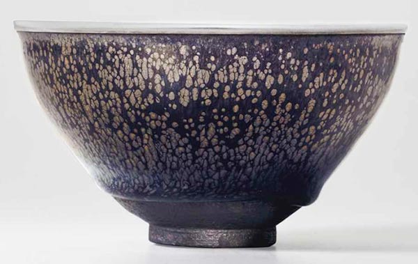 This tenmoku oil spot Jian tea bowl set an auction record for a Jian kiln item. (Photo/christies.com)