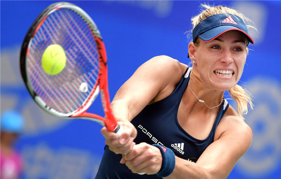 Angelique Kerber returns a shot during her game with Kristina Mladenovic in the second round of the WTA Wuhan Open on Sept 27, 2016. Kerber overcame a slow start to see off Kristina Mladenovic to reach the third round. (Photo/Xinhua)