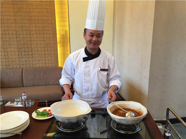 Chef Hu Chuanqing