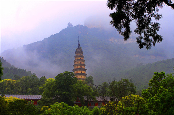 Pratyeka in Lingyan Temple. JU CHUANJIANG/CHINA DAILY