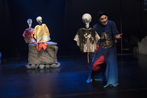 Chinese Kunqu Opera performer Zhang Jun presents I, Hamlet, an innovative one-man show that combines Shakespeare's Hamlet and Kunqu Opera. (Photo: Courtesy of the Zhang Jun Kunqu Art Center)